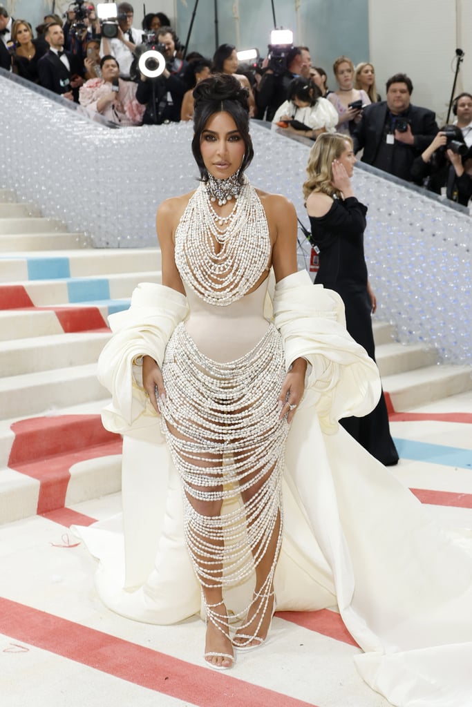 Ким Кардашьян в Schiaparelli на Met Gala 2023