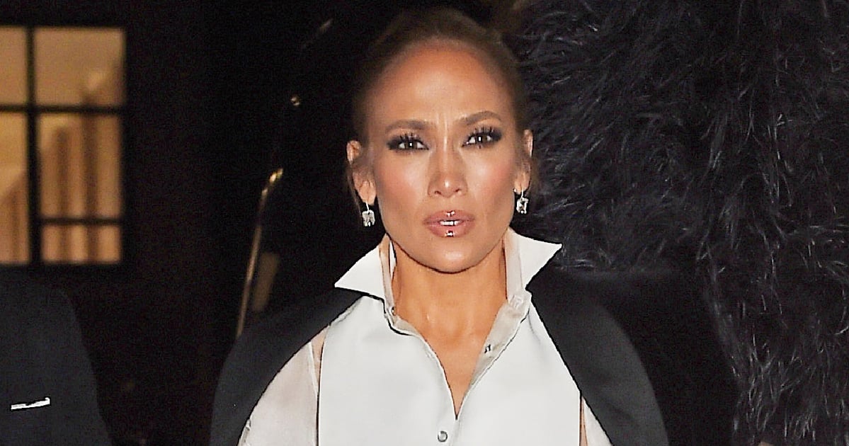 Ральф Лорен из J Lo Met Gala Afterparty Top Shows Underboob